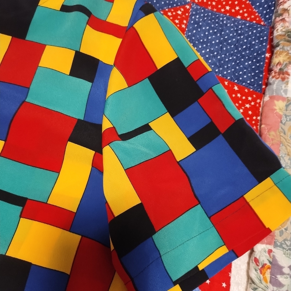 Kathy Che Colorful Geometric Pattern Top - Picture 6 of 6